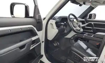 Land Rover Defender 2023 3.0 Автомат в Москве № 315479, миниатюра 10