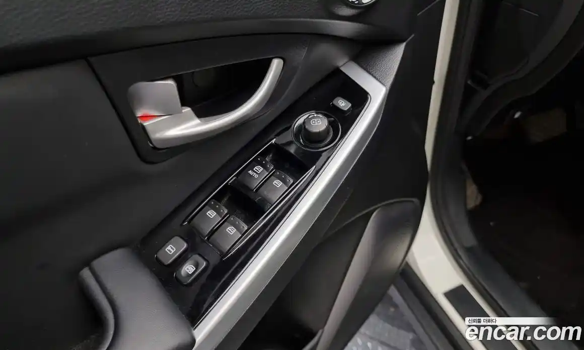 SsangYong Korando 2015 2.0 Автомат в Москве № 31703, фото 4