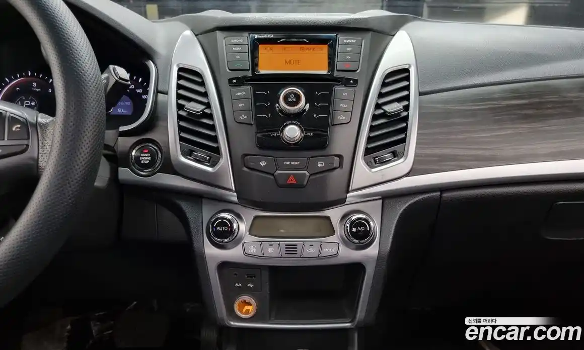 SsangYong Korando 2015 2.0 Автомат в Москве № 31703, фото 10