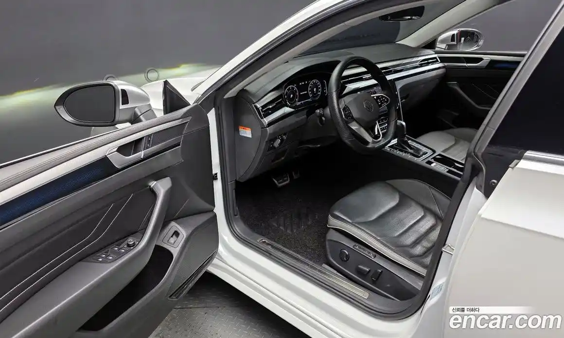 Volkswagen Arteon 2023 2.0 Автомат в Москве № 317899, фото 11