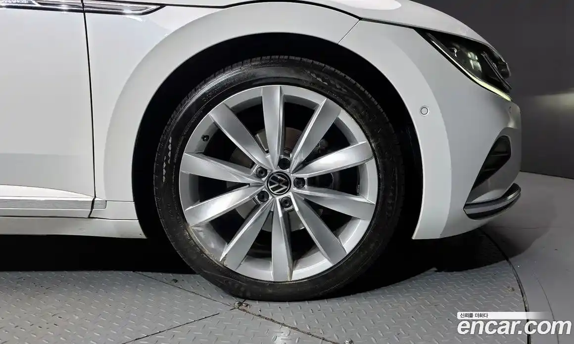 Volkswagen Arteon 2023 2.0 Автомат в Москве № 317899, фото 12