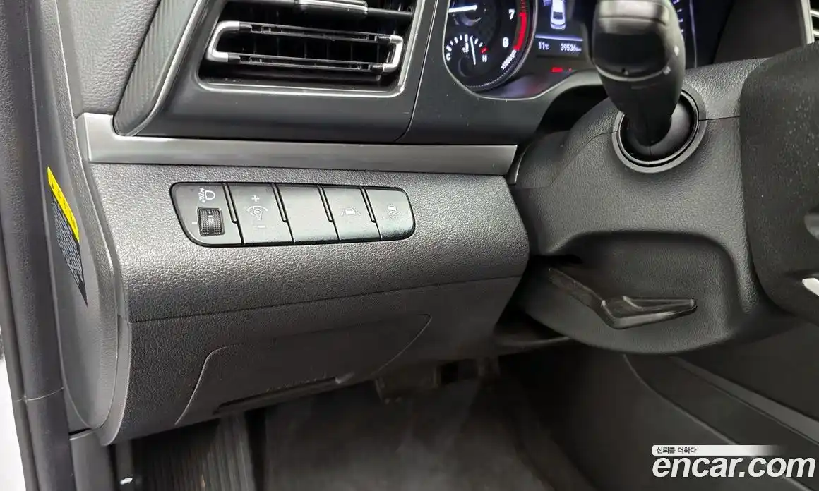 Hyundai Avante 2020 1.6 Автомат в Москве № 331320, фото 3