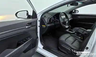 Hyundai Avante 2020 1.6 Автомат в Москве № 331320, миниатюра 10