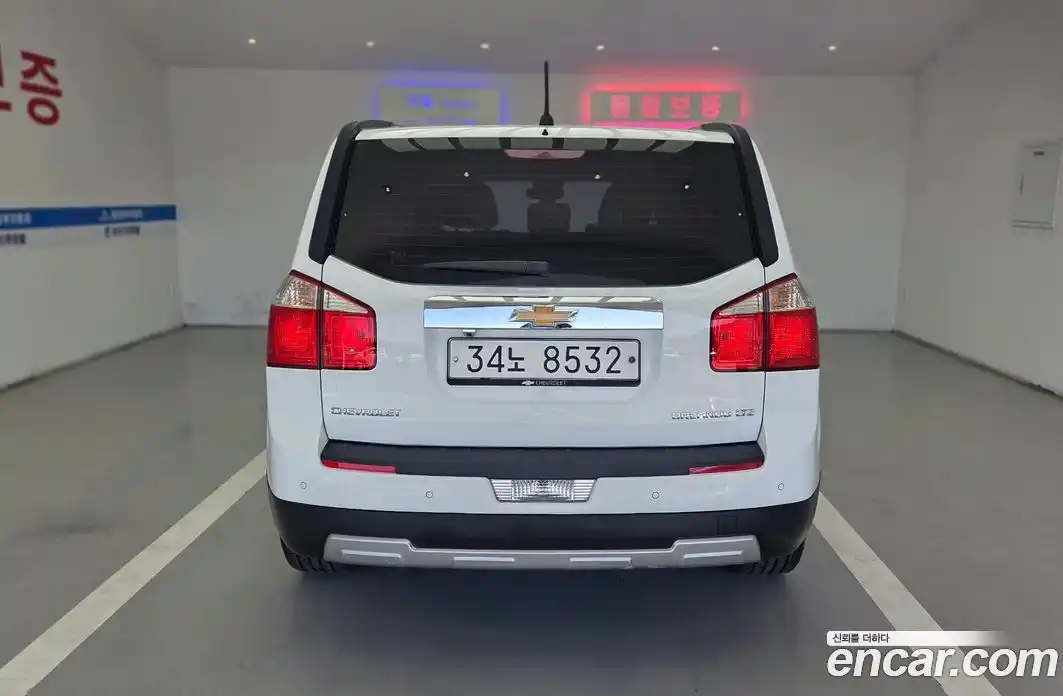 Chevrolet Orlando 2012 2.0 Автомат в Москве № 36844, фото 15