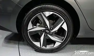 Hyundai Avante 2021 1.6 Автомат в Москве № 3923, миниатюра 6