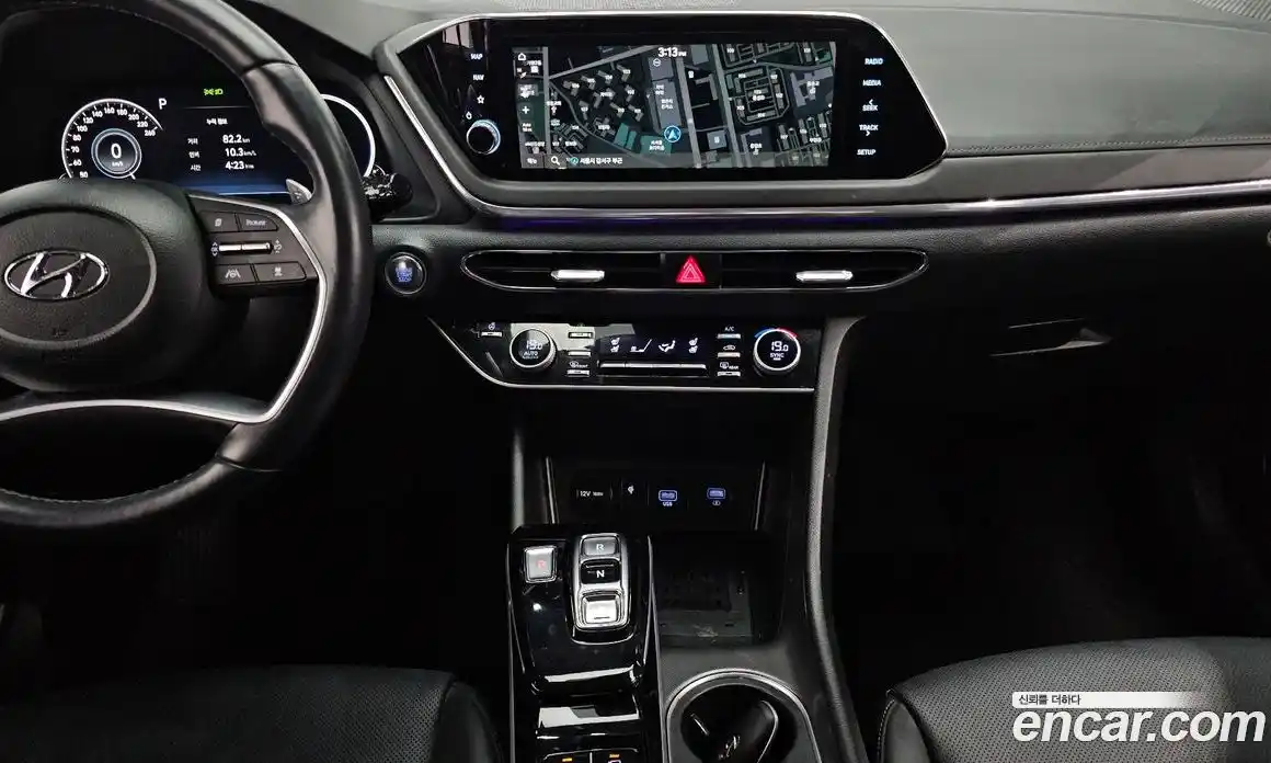 Hyundai Sonata 2023 1.6 Автомат в Москве № 46561, фото 15