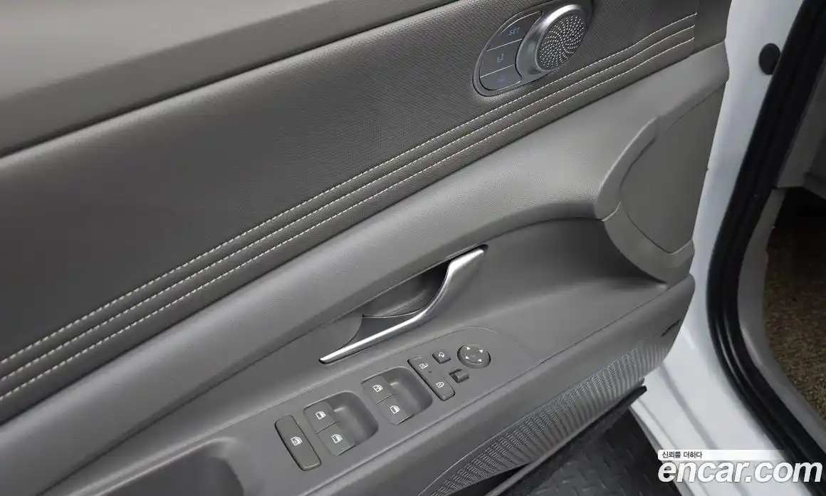 Hyundai Avante 2024 1.6 Автомат в Москве № 50135, фото 17