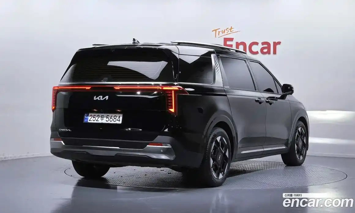 Kia Canival 2024 2.2 Автомат в Москве № 53623, фото 10