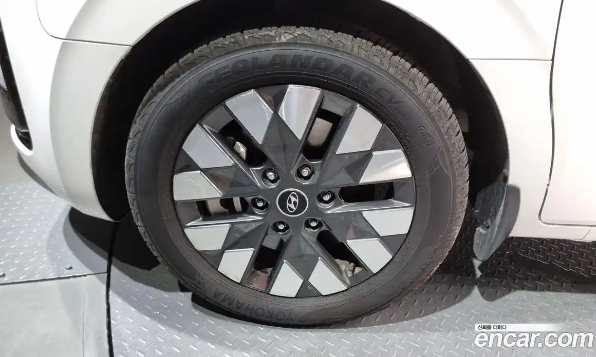 Hyundai Staria 2023 2.2 Автомат в Москве № 6902, фото 18