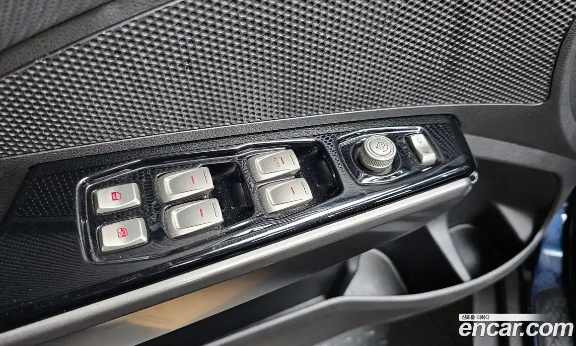 SsangYong TIBOLI 2017 1.6 Автомат в Москве № 97913, фото 3