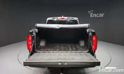 Chevrolet Colorado 2021 3.6 Автомат в Москве № 103666, миниатюра 2