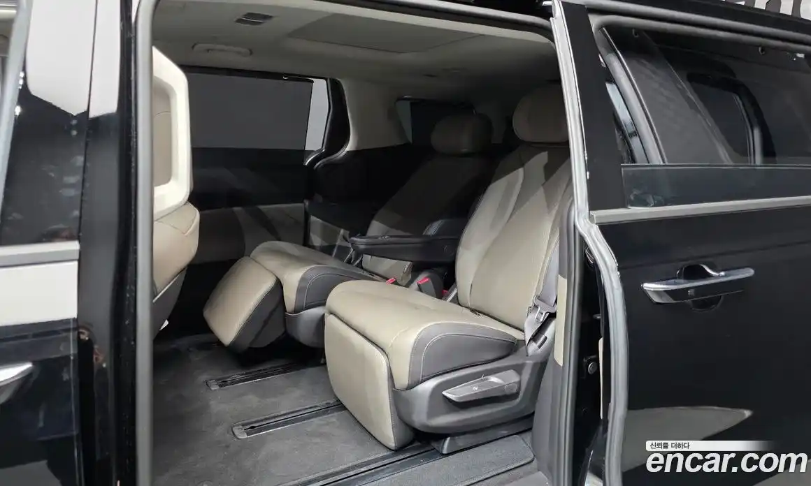 Kia Canival 2026 3.5 Автомат в Москве № 10522, фото 3