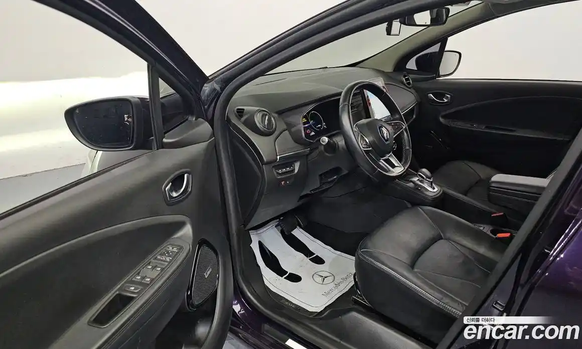 Renault Zoe 2021 0.2 Автомат в Москве № 106079, фото 14