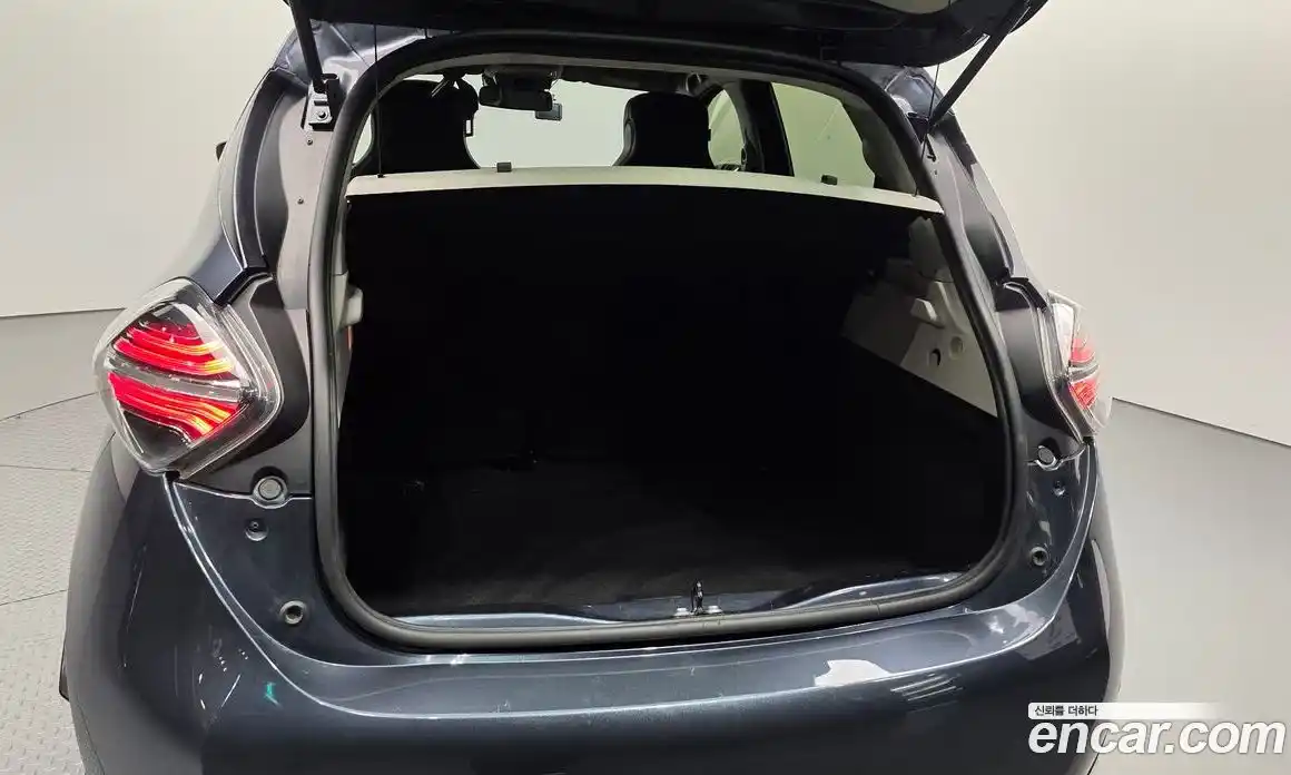 Renault Zoe 2021 0.2 Автомат в Москве № 106310, фото 19