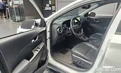 Hyundai Kona 2022 1.6 Автомат в Москве № 110260, миниатюра 7