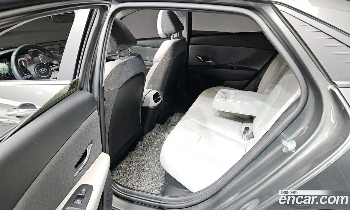 Hyundai Avante 2021 1.6 Автомат в Москве № 113188, фото 14