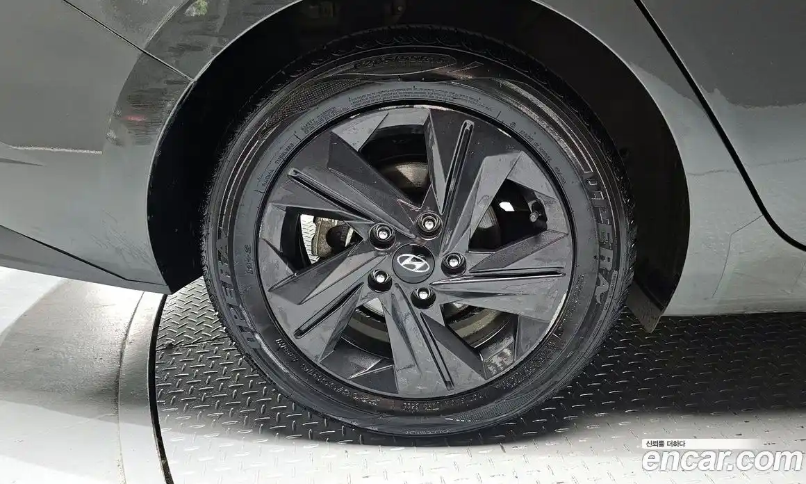 Hyundai Avante 2021 1.6 Автомат в Москве № 113188, фото 3