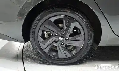 Hyundai Avante 2021 1.6 Автомат в Москве № 113188, миниатюра 3