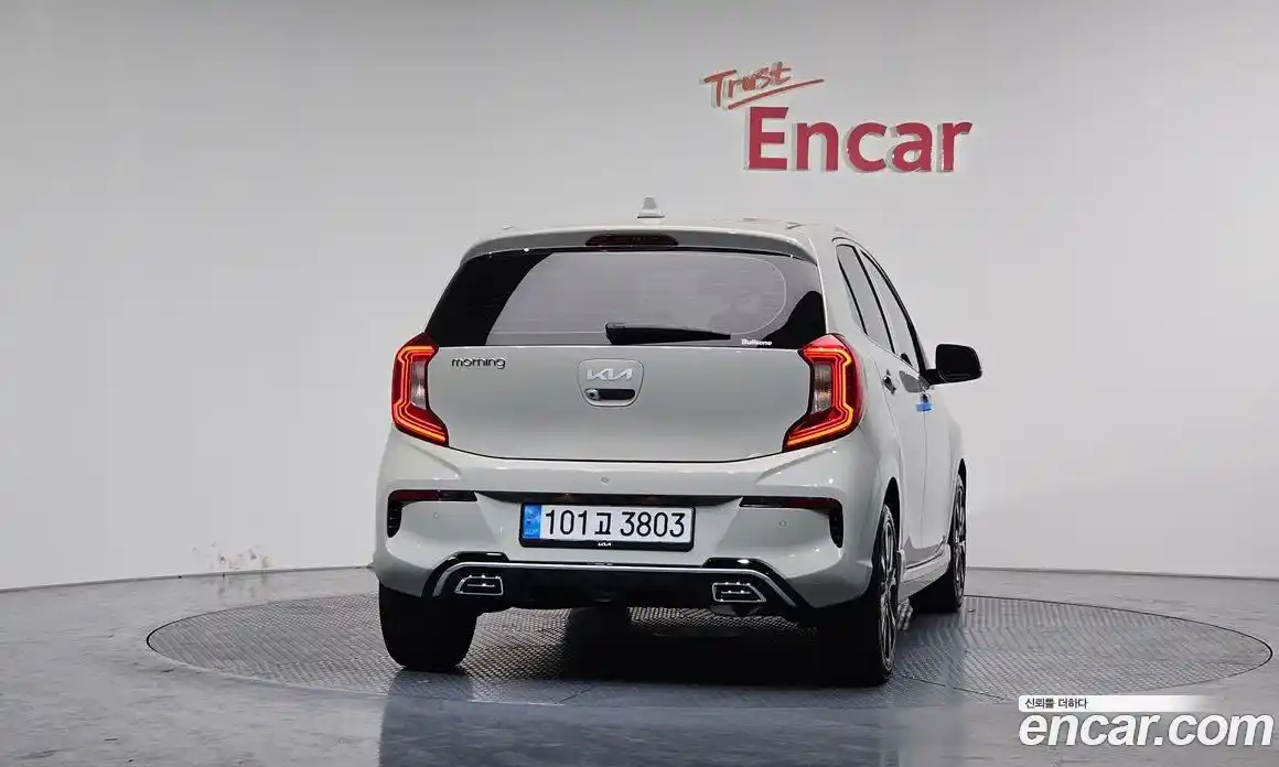 Kia Morning 2023 1.0 Автомат в Москве № 114486, фото 18