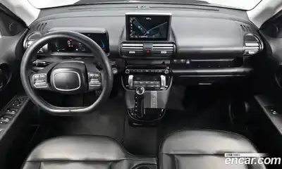 Hyundai Casper 2023 1.0 Автомат в Москве № 11492, миниатюра 3