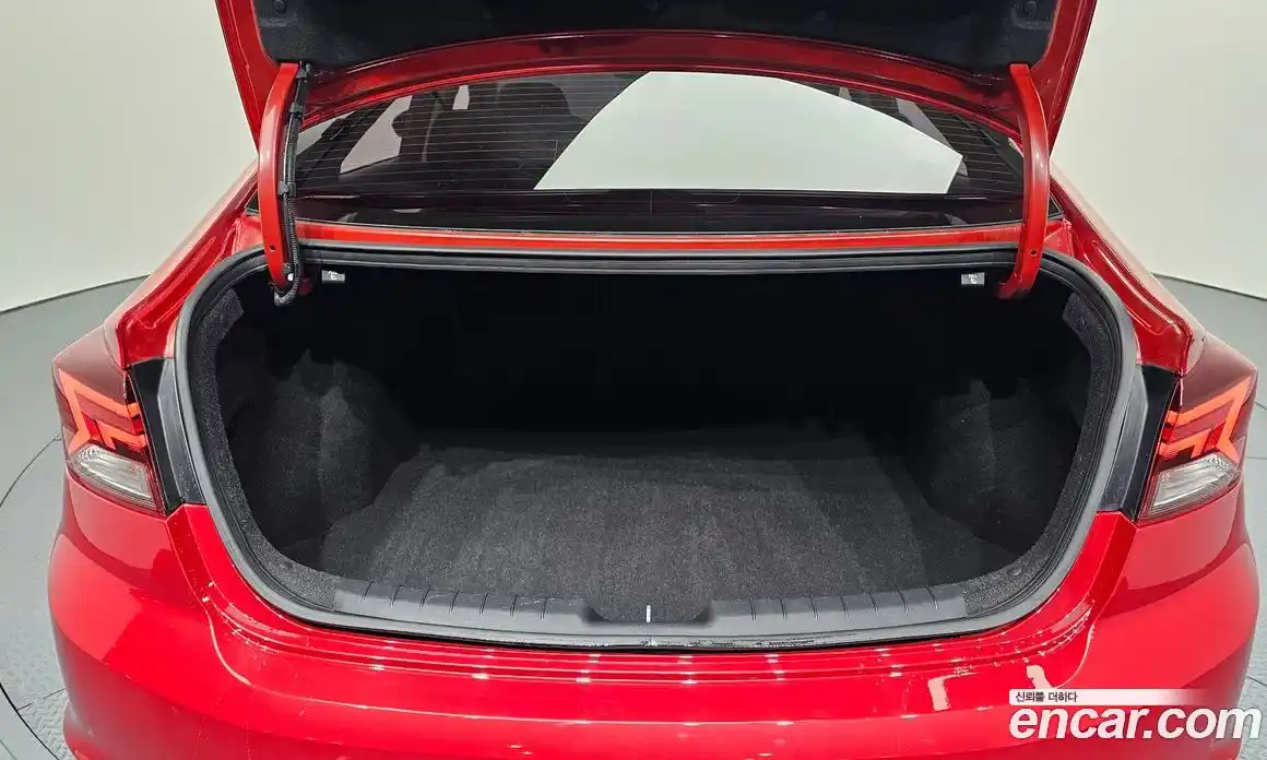 Hyundai Avante 2019 1.6 Автомат в Москве № 115097, фото 9