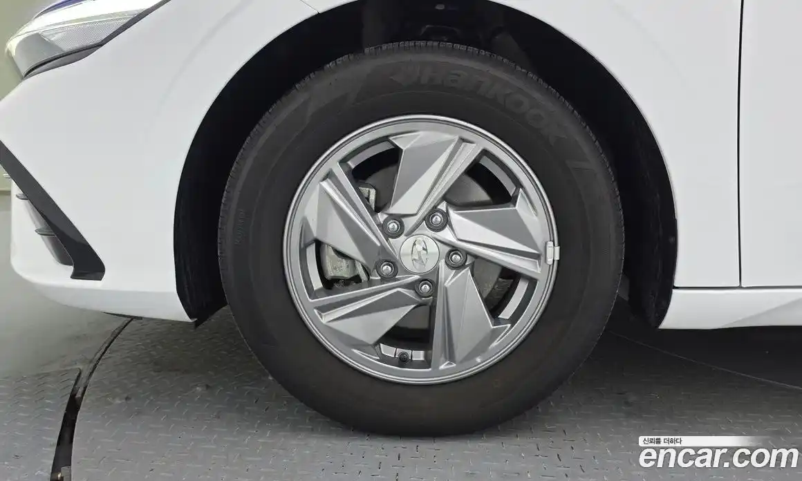 Hyundai Avante 2025 1.6 Автомат в Москве № 118291, фото 20