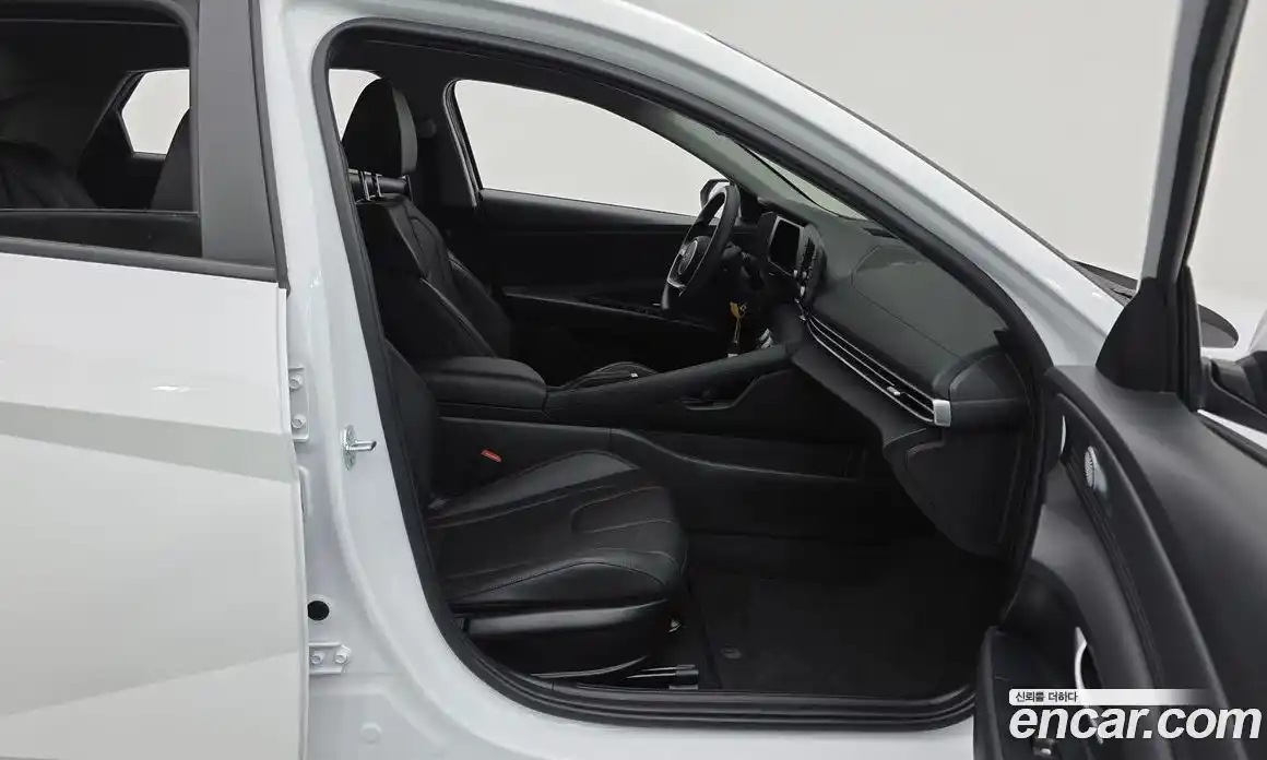 Hyundai Avante 2025 1.6 Автомат в Москве № 118291, фото 6