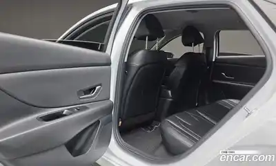 Hyundai Avante 2021 1.6 Автомат в Москве № 119875, миниатюра 11