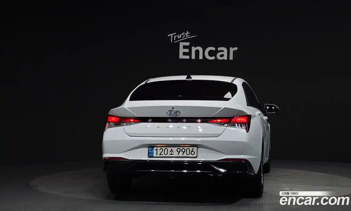 Hyundai Avante 2021 1.6 Автомат в Москве № 119875, фото 17