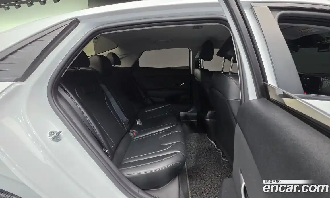 Hyundai Avante 2021 1.6 Автомат в Москве № 119875, фото 20