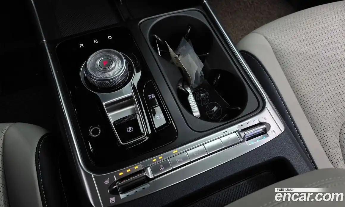 Kia Canival 2025 1.6 Автомат в Москве № 120217, фото 8