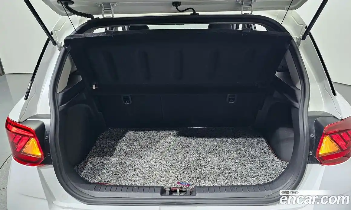 Hyundai Venue 2020 1.6 Автомат в Москве № 123427, фото 12