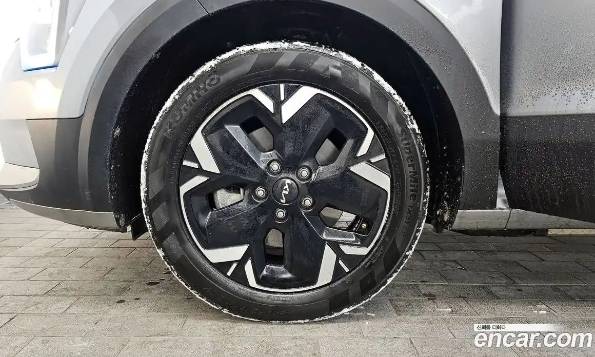 Kia Niro 2023 0.2 Автомат в Москве № 124332, фото 13