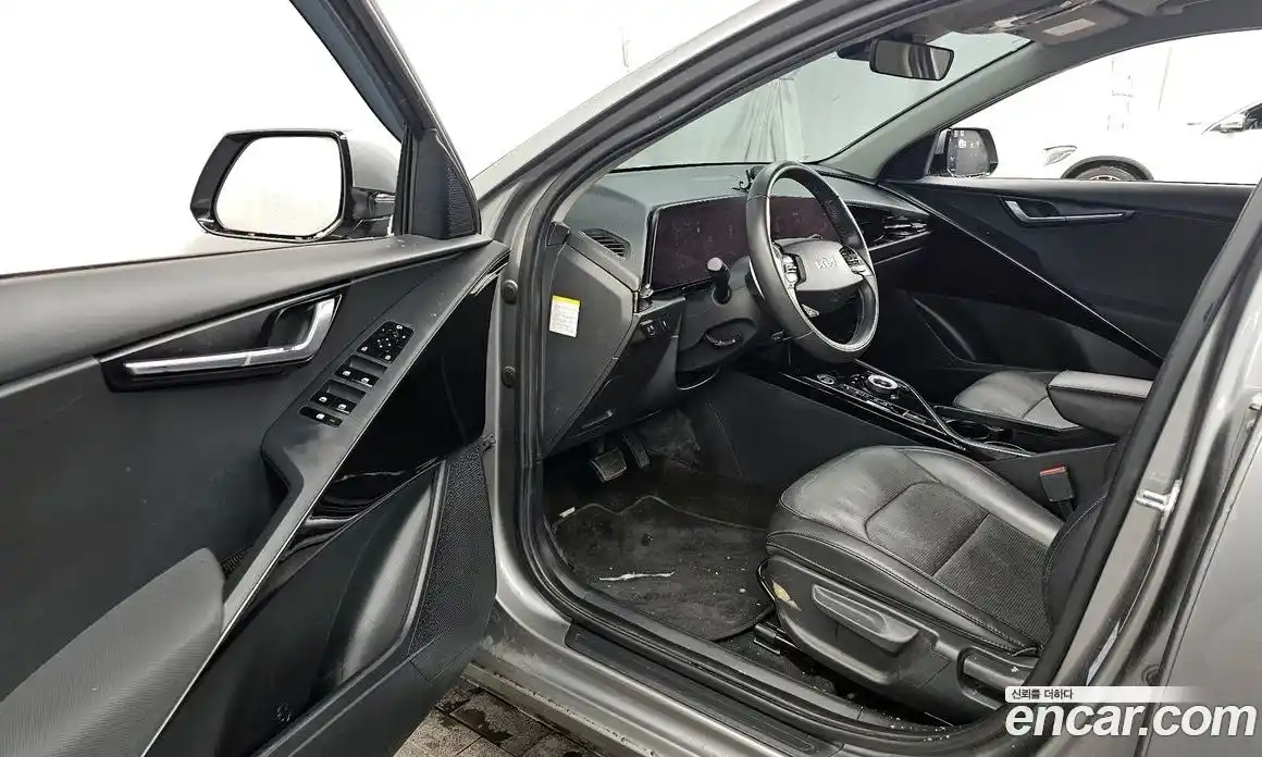 Kia Niro 2023 0.2 Автомат в Москве № 124332, фото 14