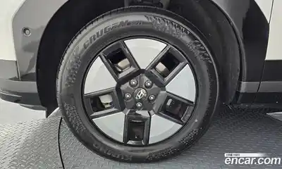 Hyundai Santa Fe 2024 1.6 Автомат в Москве № 125827, миниатюра 7