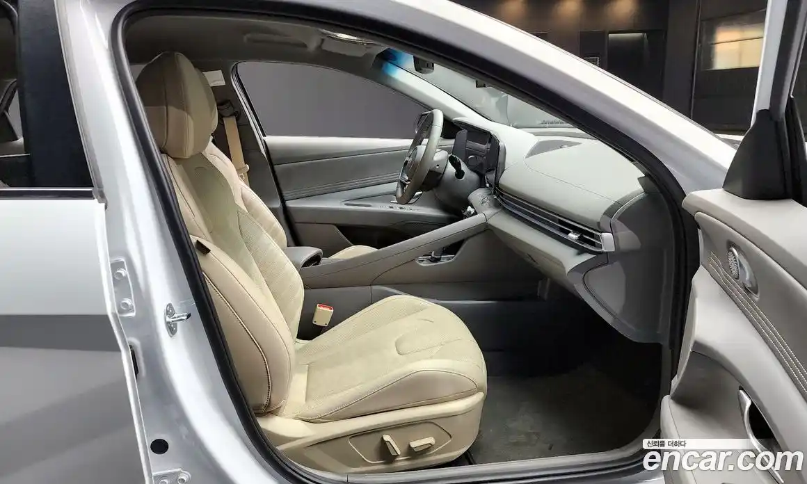 Hyundai Avante 2025 1.6 Автомат в Москве № 125957, фото 7