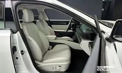 Hyundai Grandeur 2024 1.6 Автомат в Москве № 130735, миниатюра 9