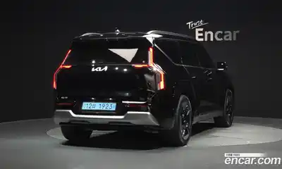 Kia EV9 2024 0.2 Автомат в Москве № 131796, миниатюра 3