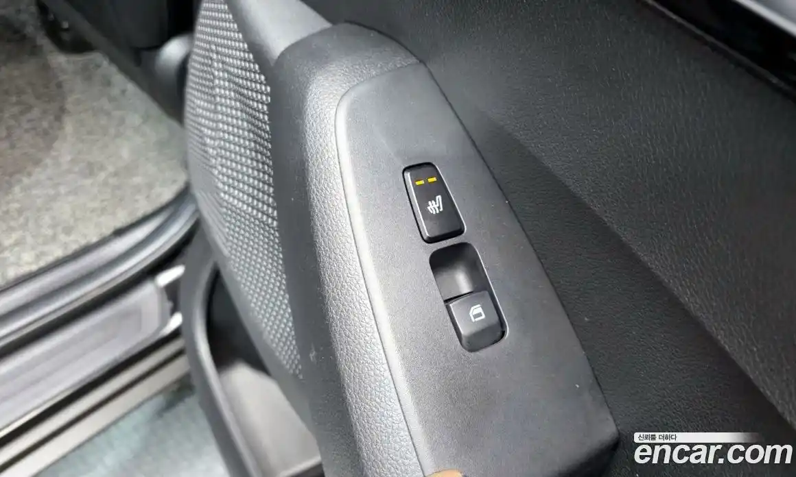 Kia Seltos 2021 1.6 Автомат в Москве № 132748, фото 12