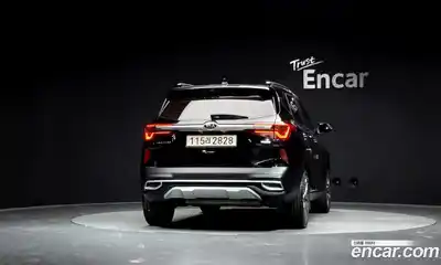 Kia Seltos 2021 1.6 Автомат в Москве № 132748, миниатюра 3