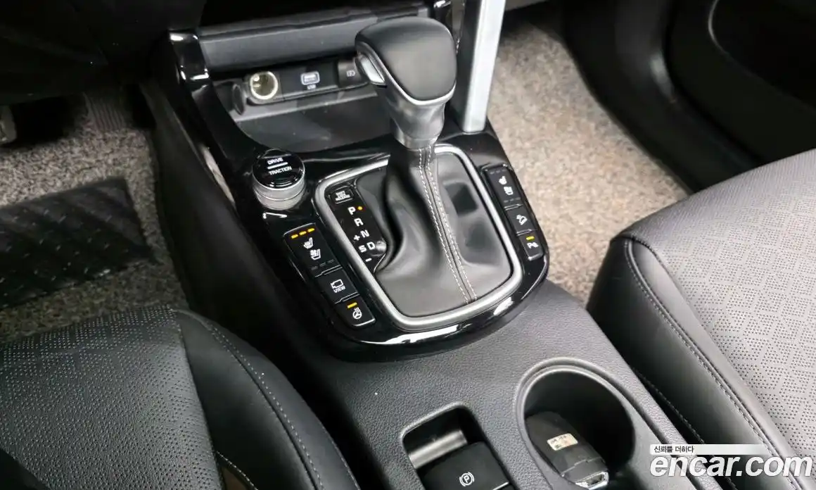 Kia Seltos 2021 1.6 Автомат в Москве № 132748, фото 10