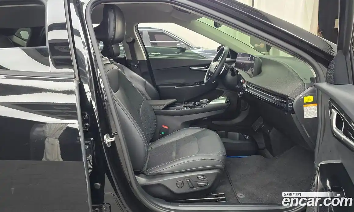 Kia EV6 2022 0.1 Автомат в Москве № 133165, фото 15