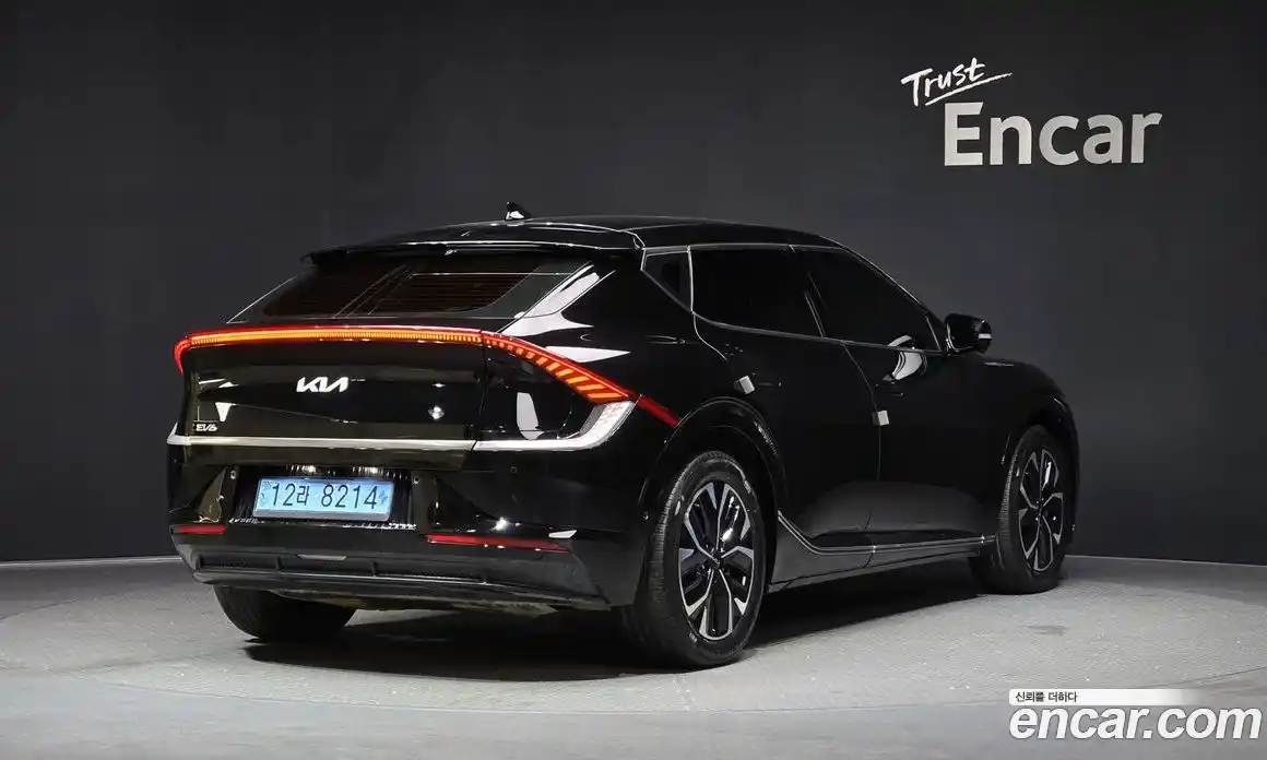 Kia EV6 2022 0.1 Автомат в Москве № 133165, фото 8