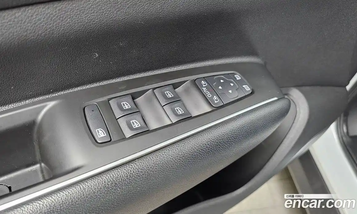 Renault QM6 2023 2.0 Автомат в Москве № 138215, фото 11