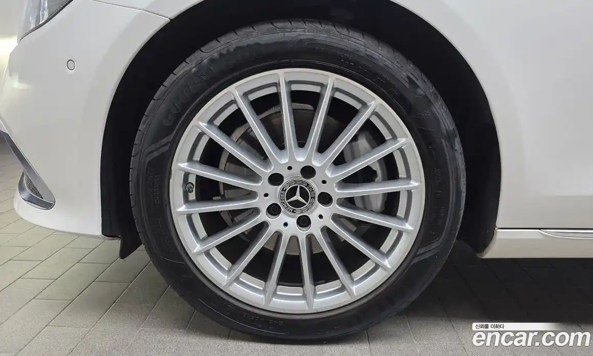 Mercedes-Benz E-Class 2021 2.0 Автомат в Москве № 138328, фото 11