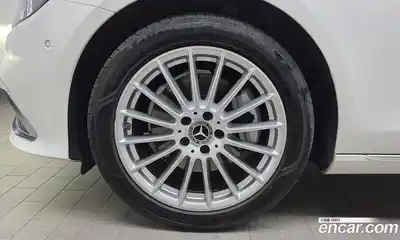 Mercedes-Benz E-Class 2021 2.0 Автомат в Москве № 138328, миниатюра 11