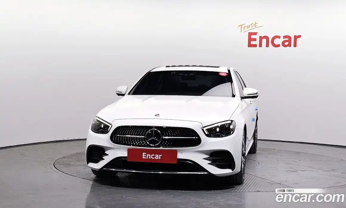 Mercedes-Benz E-Class 2023 1.9 Автомат в Москве № 138577, фото 2