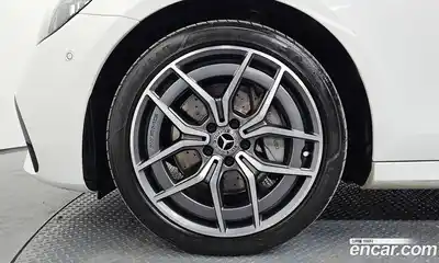 Mercedes-Benz E-Class 2023 1.9 Автомат в Москве № 138577, миниатюра 4