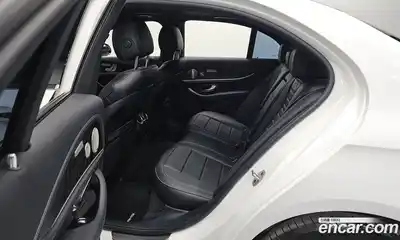 Mercedes-Benz E-Class 2023 1.9 Автомат в Москве № 138577, миниатюра 7