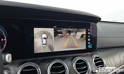 Mercedes-Benz E-Class 2023 1.9 Автомат в Москве № 138577, миниатюра 10